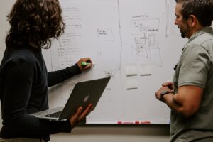 Jak zwiększać zaangażowanie klientów dzięki skutecznemu marketingowi interaktywnemu